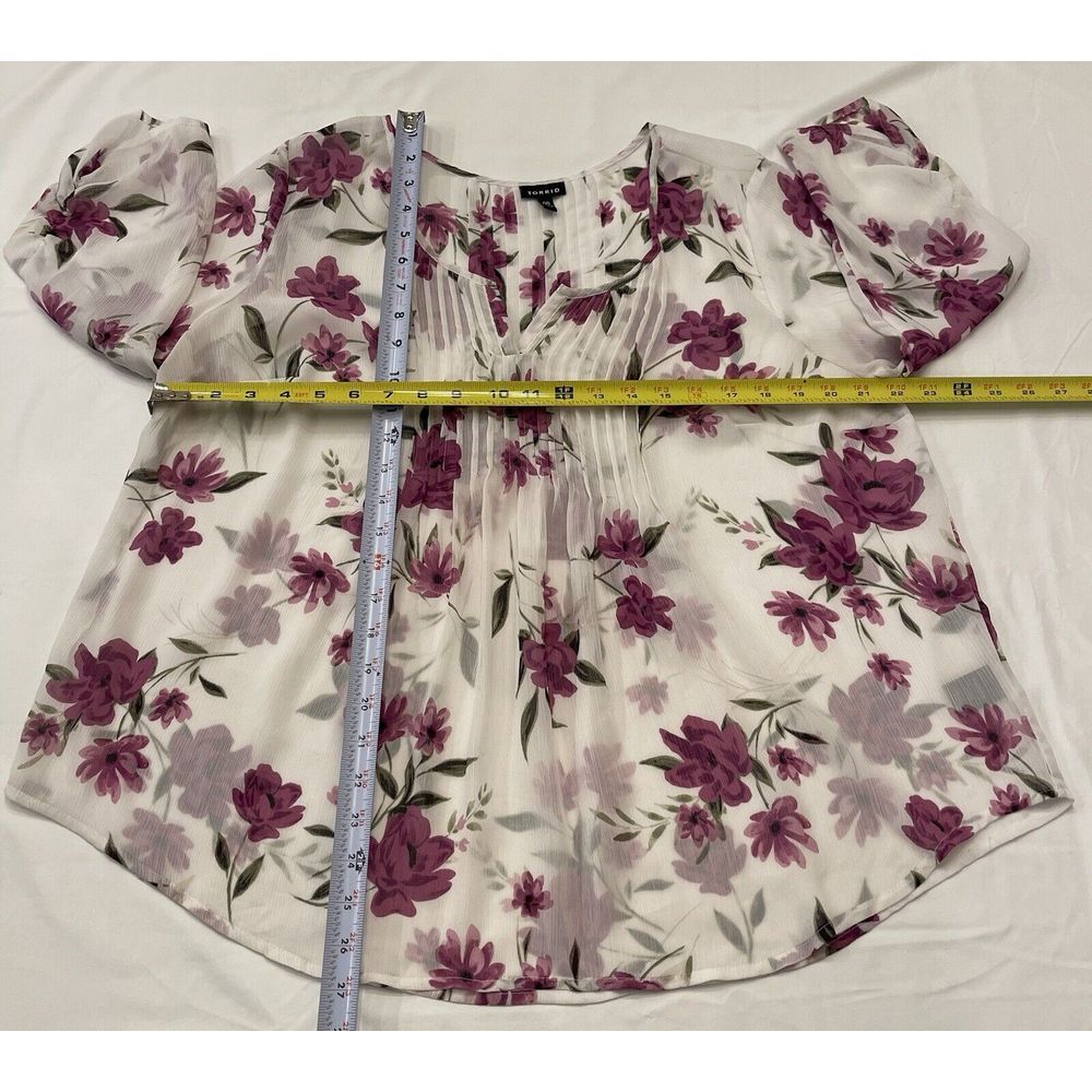Torrid Floral Chiffon Blouse Pintuck Detail Ruched 3/4 Sleeve Flowy Women's M/L - Picture 8 of 10